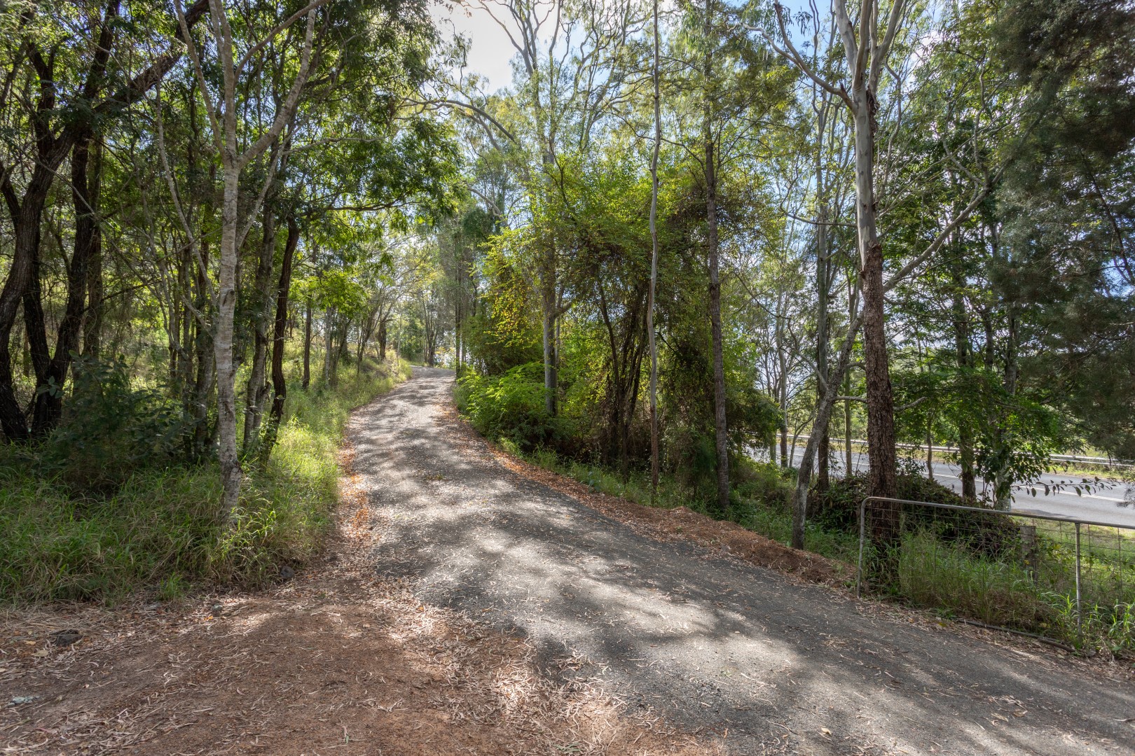 892 PINE MOUNTAIN RD, PINE MOUNTAIN QLD 4306, 0 habitaciones, 0 baños, House