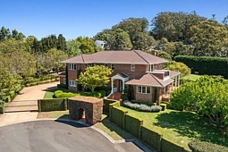 5 Balmoral Close, Mount Lofty