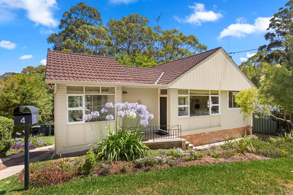 4 Erang Avenue, Kirrawee, NSW 2232