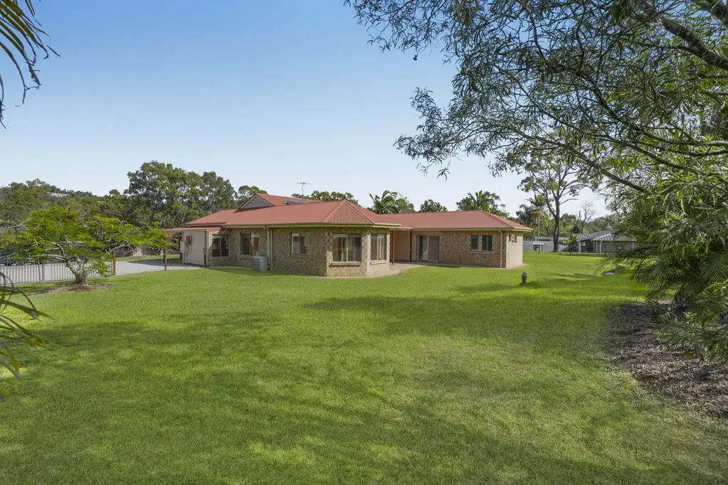 Spacious Family Living with Room for Everyone! Work, Relax & Entertain