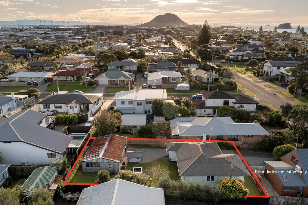 Mount Maunganui 3Zimmer Coastal Dream Site Ready for Reimagination