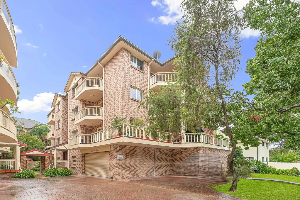 8/181-185 Sandal Crescent, Carramar, NSW 2163
