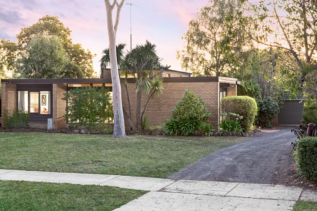 25 Gillies Street South, Alfredton, VIC 3350