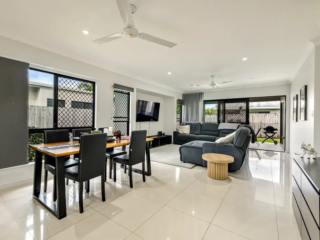 Mount Peter 4침실 Designed for Easy Family Living
