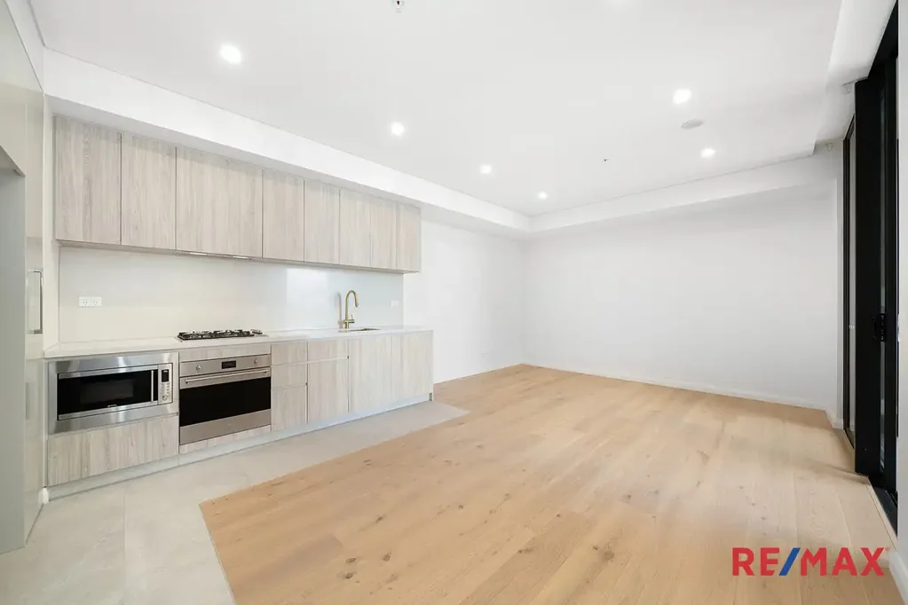 Near new 1bed APT at howground Metro Station and the Showground Village Hub