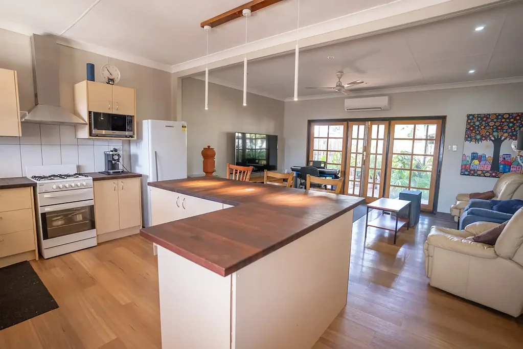 South Hedland 3 Slaapkamer VACANT POSSESSION OFFERED WITH THIS PILBARA PARADISE !!