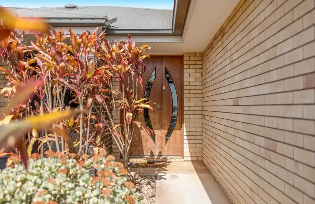 2/16 Tempest Drive, Glenvale, QLD 4350