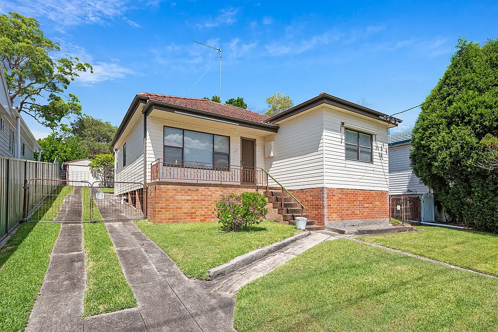 13 Boundary Street, Kotara South, NSW 2289