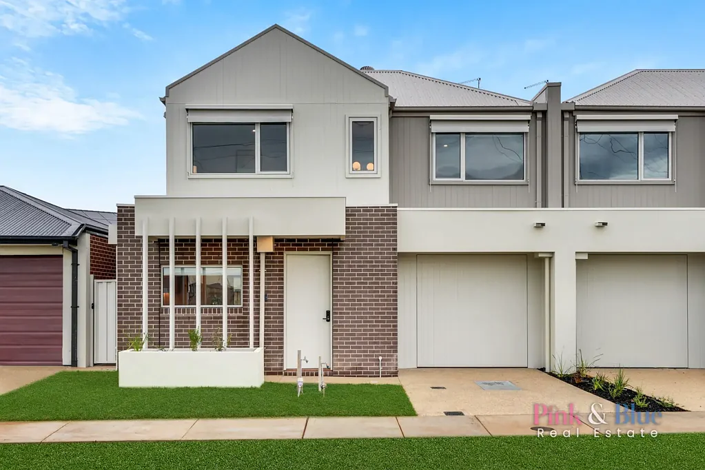 Tarneit 3Zimmer BRAND NEW  3TOWNHOUSES FOR SALE IN TARNEIT !