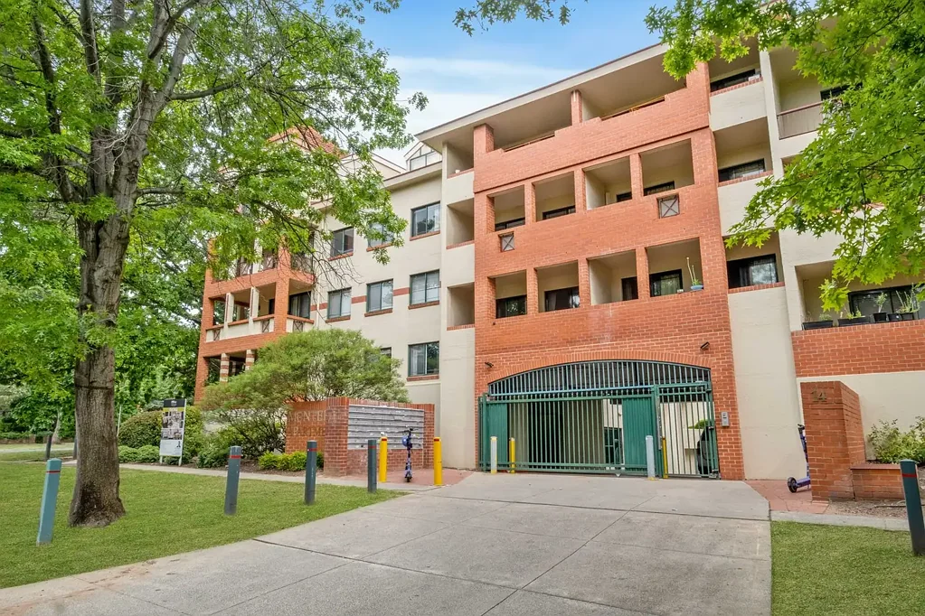 Furnished property in the Heart of the City