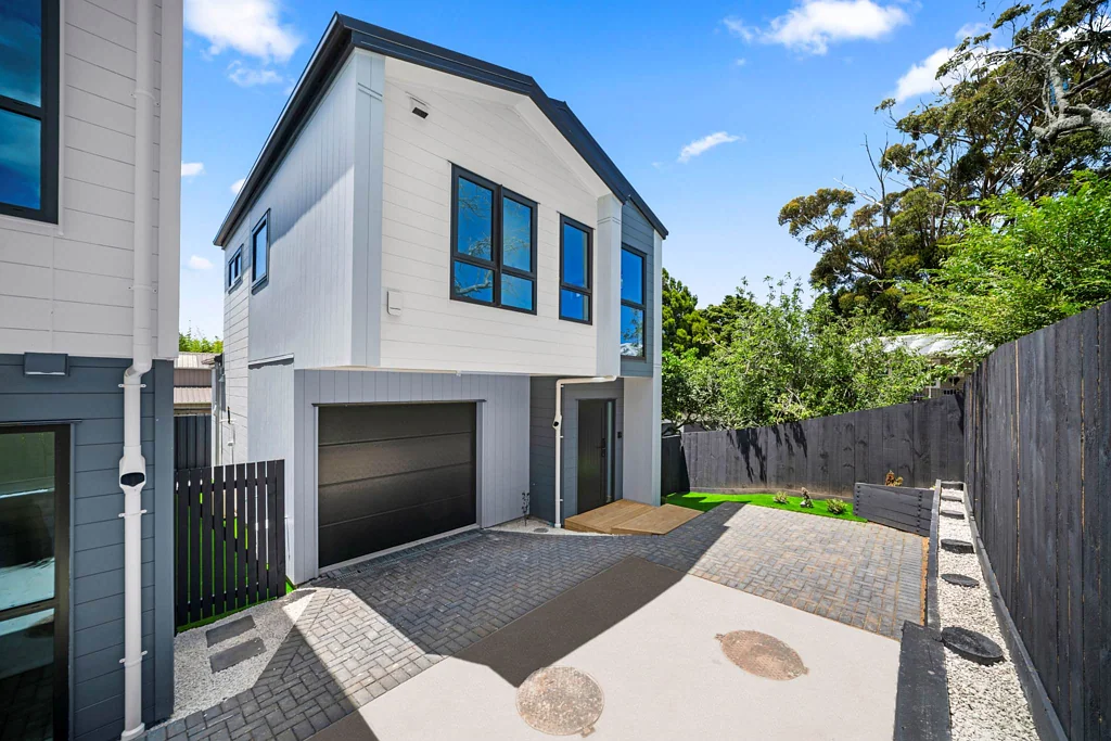 Ranui 3 Slaapkamer Brand New - Standalone - Move in ready!