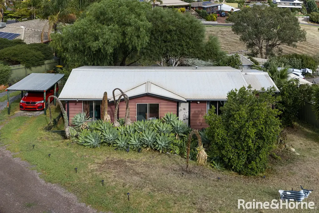 Noarlunga Downs 3房  1,018 Square Metres, Coastal Views, and a Blank Canvas