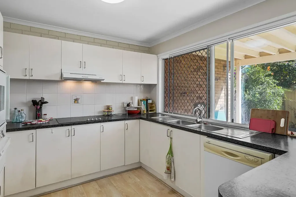 Kippa-Ring 2房 时尚、安全、便利的联排别墅生活 STYLISH SECURE & CONVENIENT TOWNHOUSE LIVING