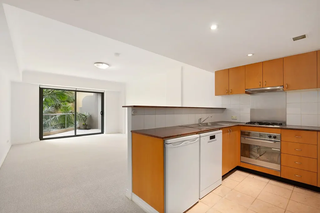 Oversized Modern Studio in the Heart of Manly – Freshly Updated & Resort-Style Living
