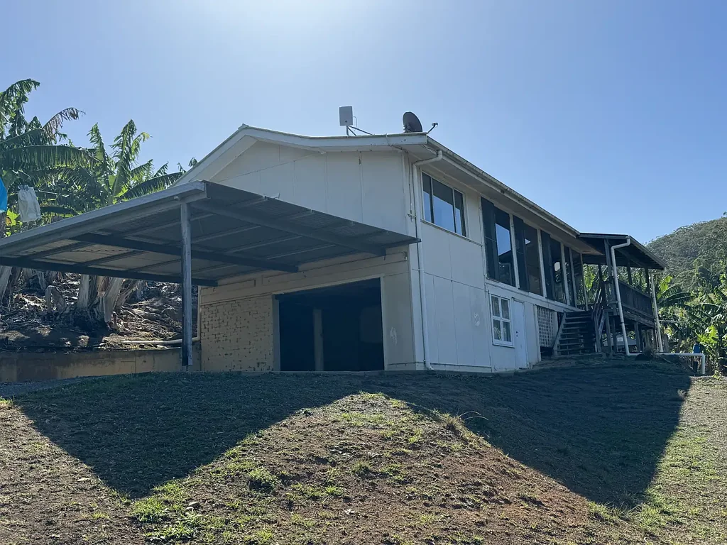 THREE BEDROOM HOME WITH VIEWS