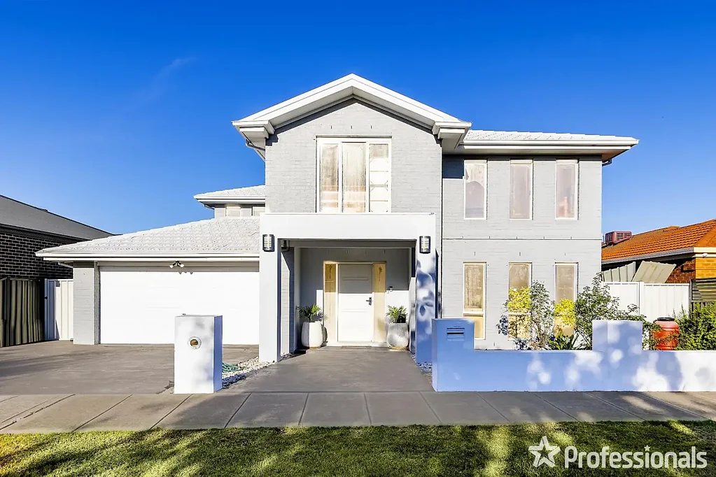 26 Narooma Avenue, Burnside, VIC 3023