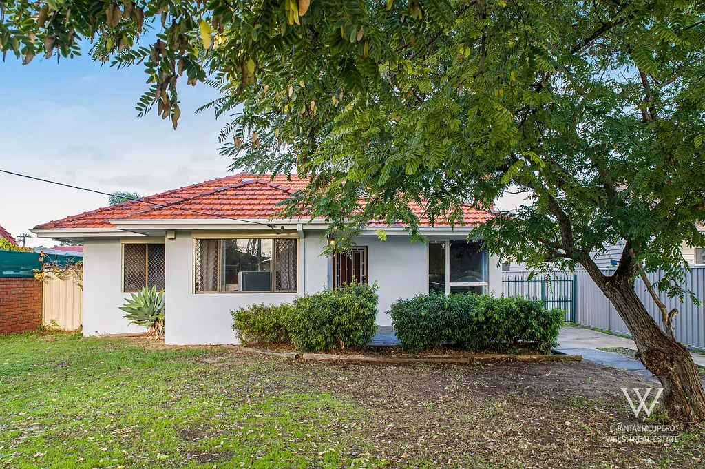 18 Crellin Way, Cloverdale, WA 6105