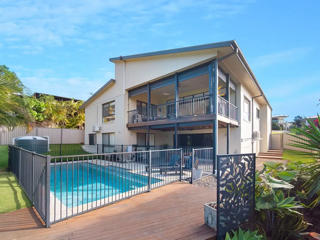 Goonellabah 4房  Executive Home in Dress Circle Location
