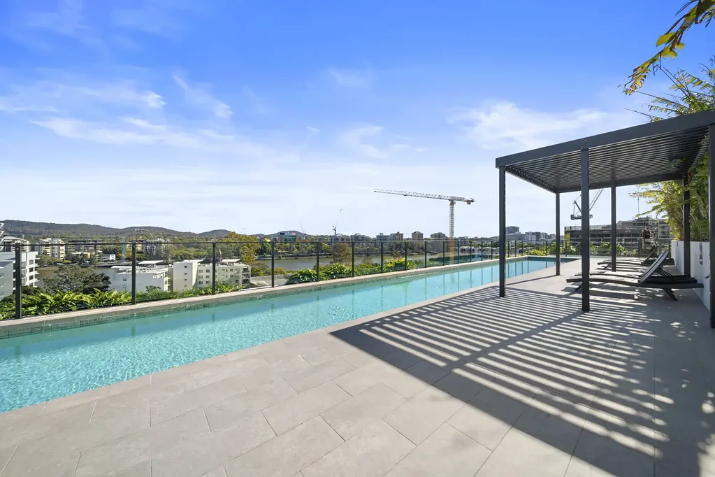 West End 2房 Adagio Residences 豪华两卧室 + 多功能室生活 Luxury Two Bedroom + MPR Living in Exclusive Adagio Residences