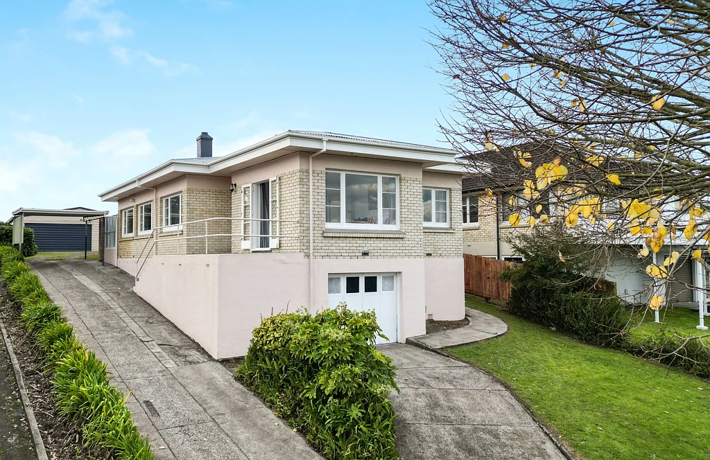 Melville 3 Bedroom Renovated Brick Beauty with Views