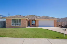 31 Dragonfly Drive, Chisholm