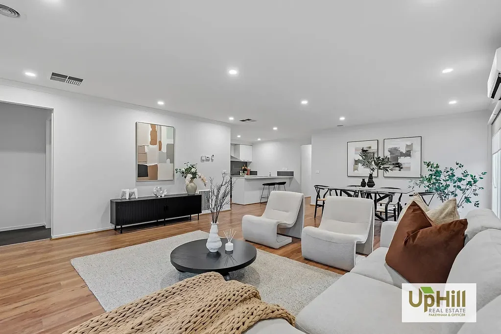 Officer 4બેડરૂમ Spacious Family Living in Officer's Most Desirable Pocket...!!