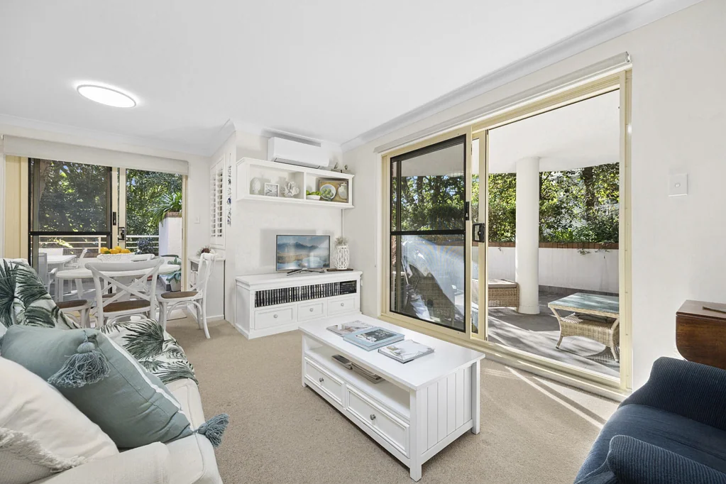Narrabeen 2Moenga Lakeside entertainer's excellence, undeniable lifestyle appeal