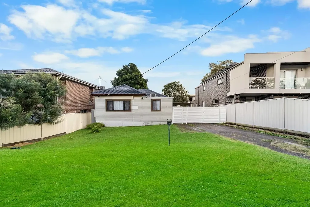 Guildford 5 Bedroom Family Home + Teenage Retreat with Duplex Potential