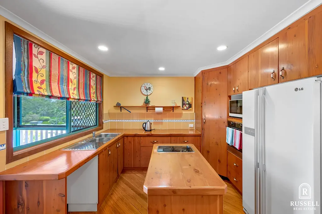 1/152 Sun Valley Road, Kin Kora, QLD 4680