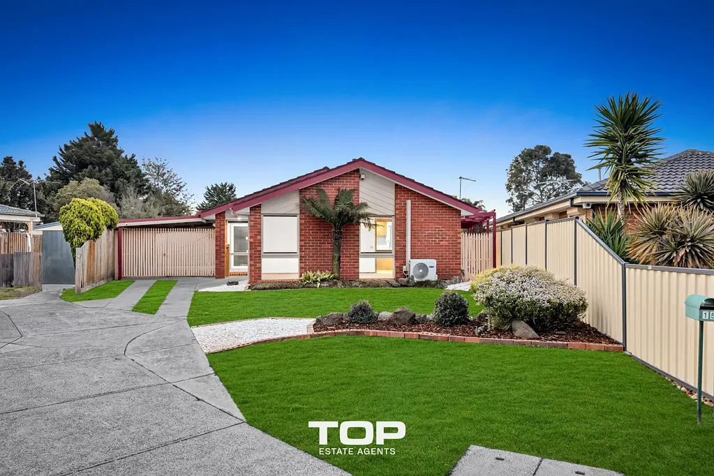 Cranbourne North 3房 宽敞465平地块 精美翻新3卧2卫 现代厨房 家庭友好社区 靠近火车站 高速公路 Stunning Family Home in Cranbourne North