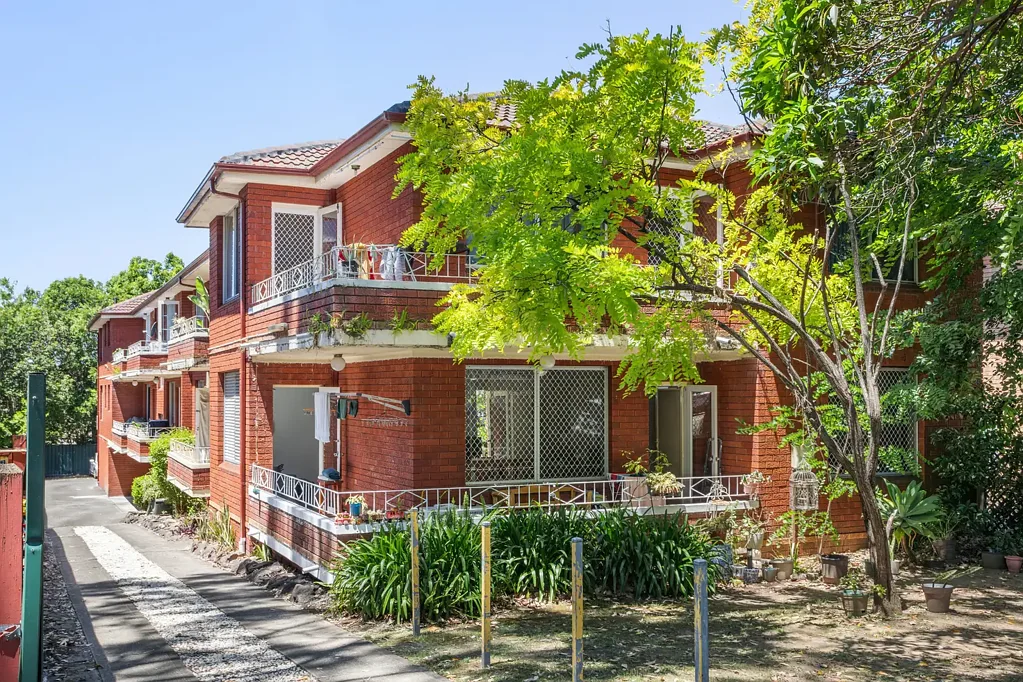 Homebush West 2침실 Light filled ground floor sanctuary in prime address
