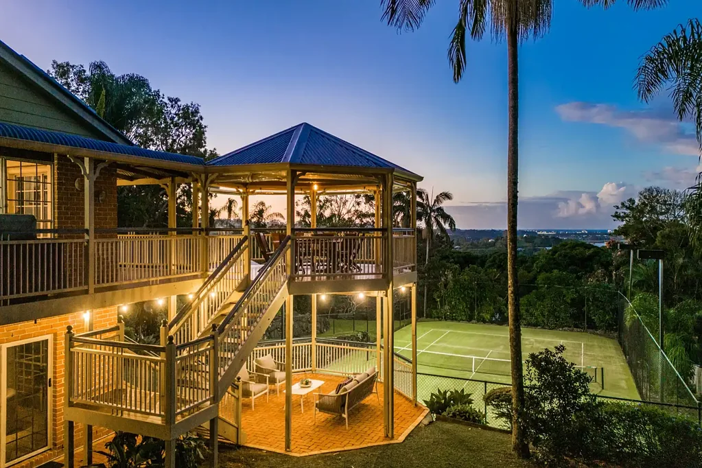 Terranora 5 Bedroom WHERE COAST MEETS COUNTRY - A STUNNING COUNTRY MANOR WITH DUE NORTH COASTAL VIEWS