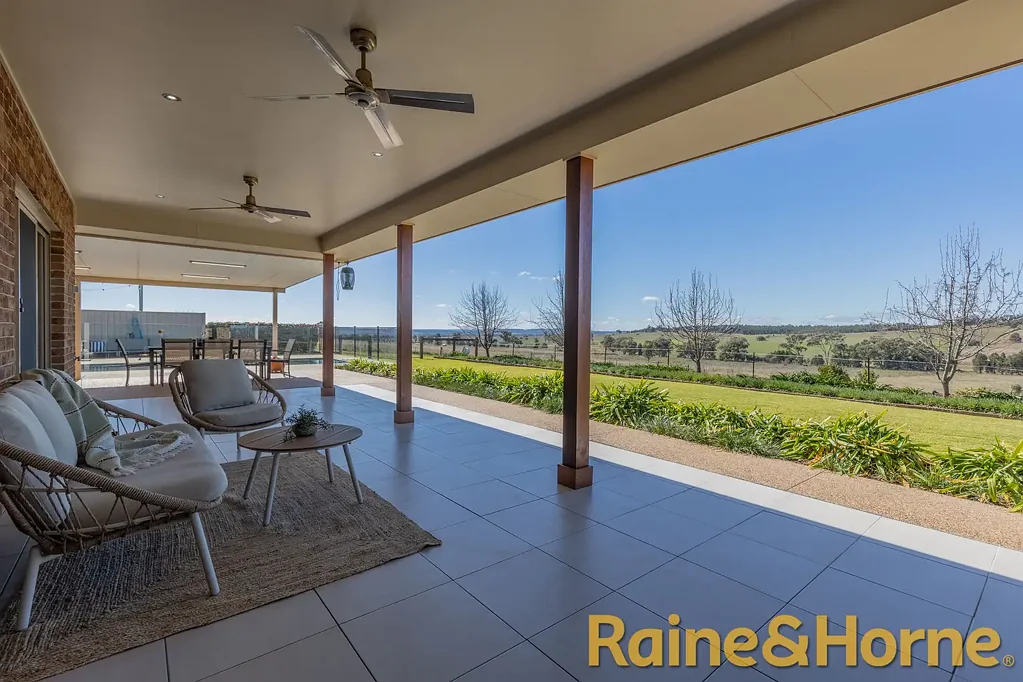 Dubbo 4 Bedroom Serene Country Living with Panoramic Vistas