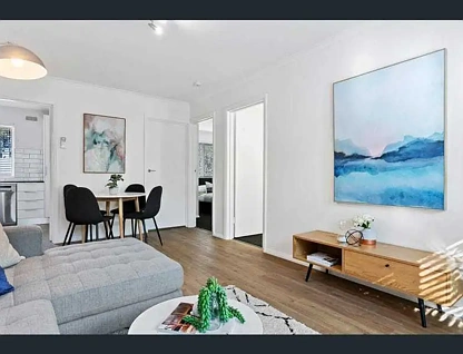 7/23 Hallam Street, Quarry Hill, VIC 3550, 2房, 1浴, Apartment