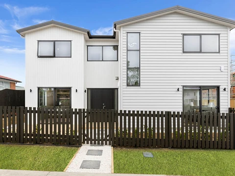 8A Minaret Drive, Bucklands Beach, Manukau City