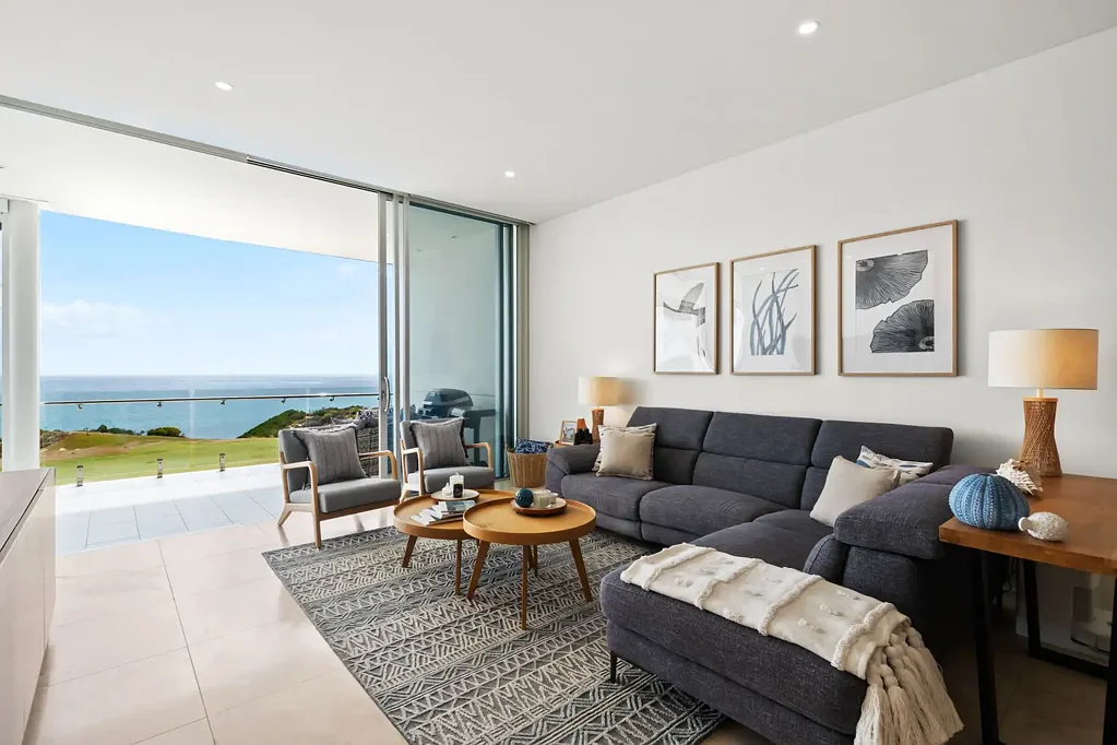 Dawesville 3 Bedroom Unrivalled coastal luxury.