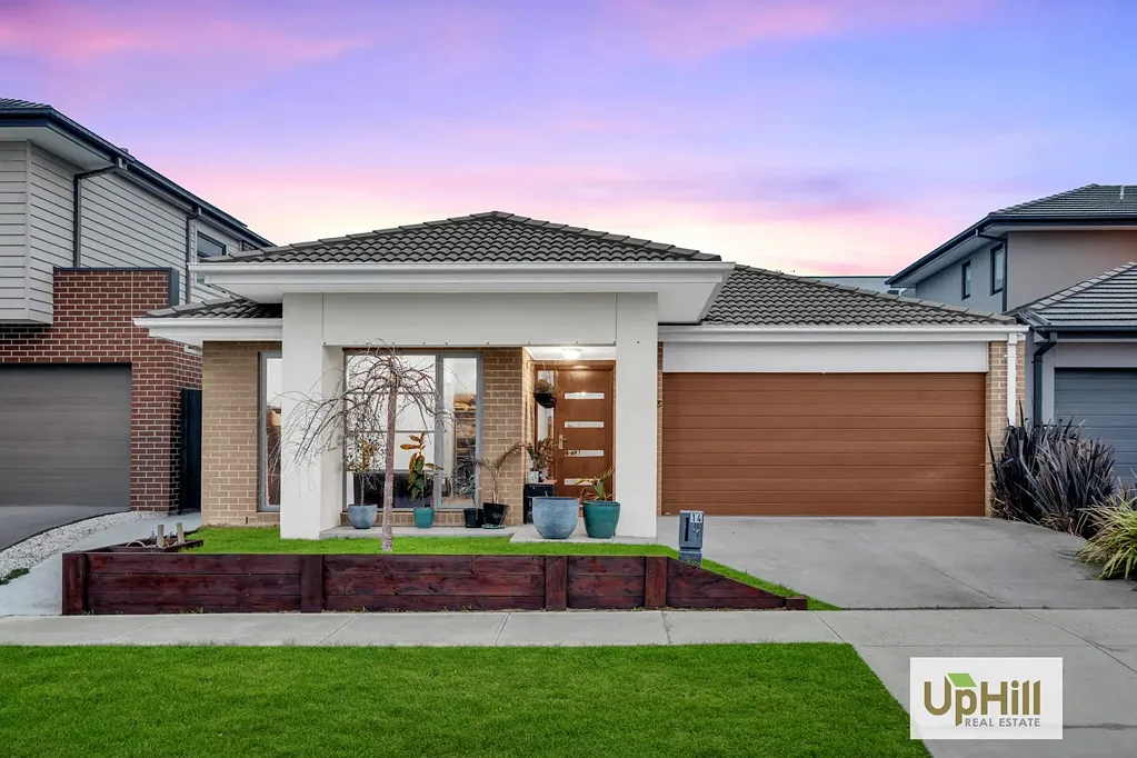 14 Mountjoy Circuit, Clyde North, VIC 3978