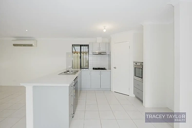 43 Feakle Bend, Ridgewood, WA 6030, 4 Schlafzimmer, 2 Badezimmer, House