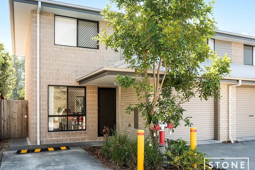 Park Ridge 3房  三居室联排别墅 - 步行可达众多便利设施  3-Bedroom Townhouse – Walk to loads of amenities