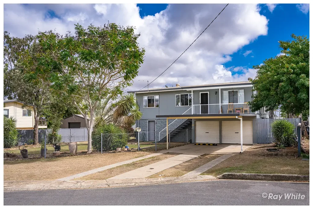 Gracemere 4 Slaapkamer Spacious Two-Storey Family Living