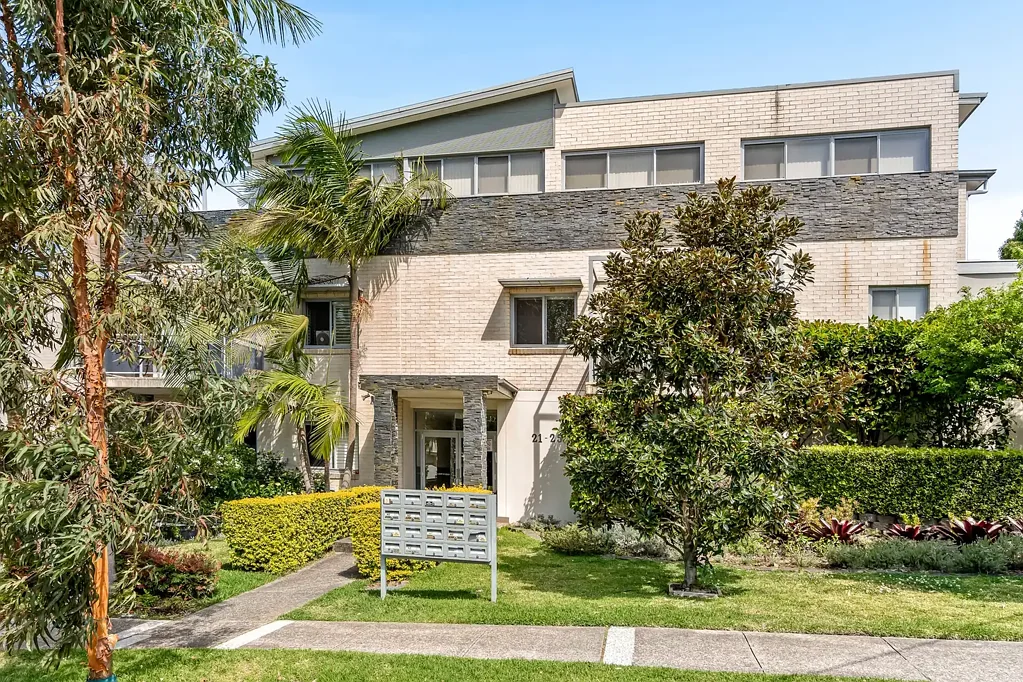 10/21-25 Gulliver Street, Brookvale, NSW 2100