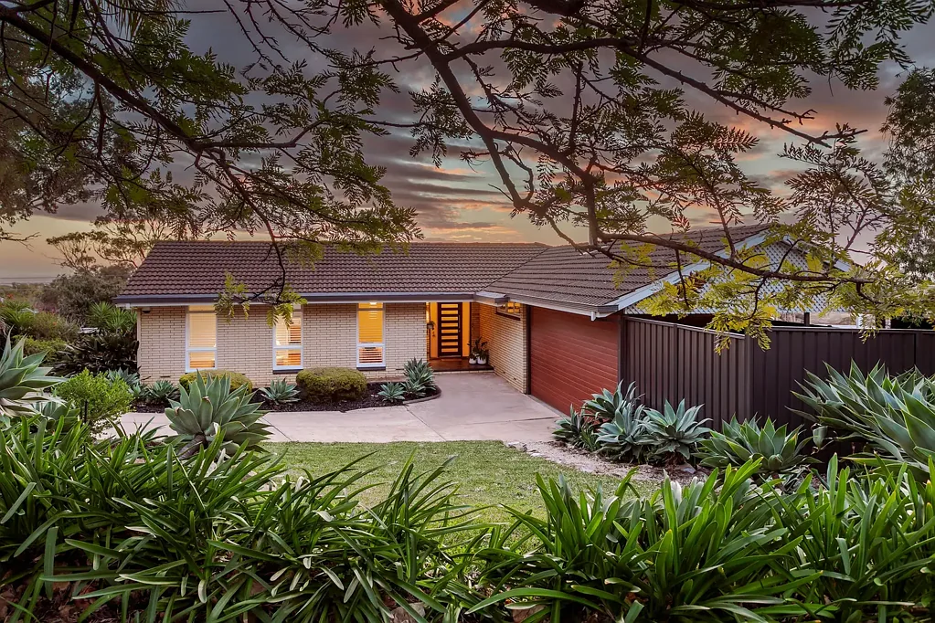 1 Hare Crescent, Panorama, SA 5041