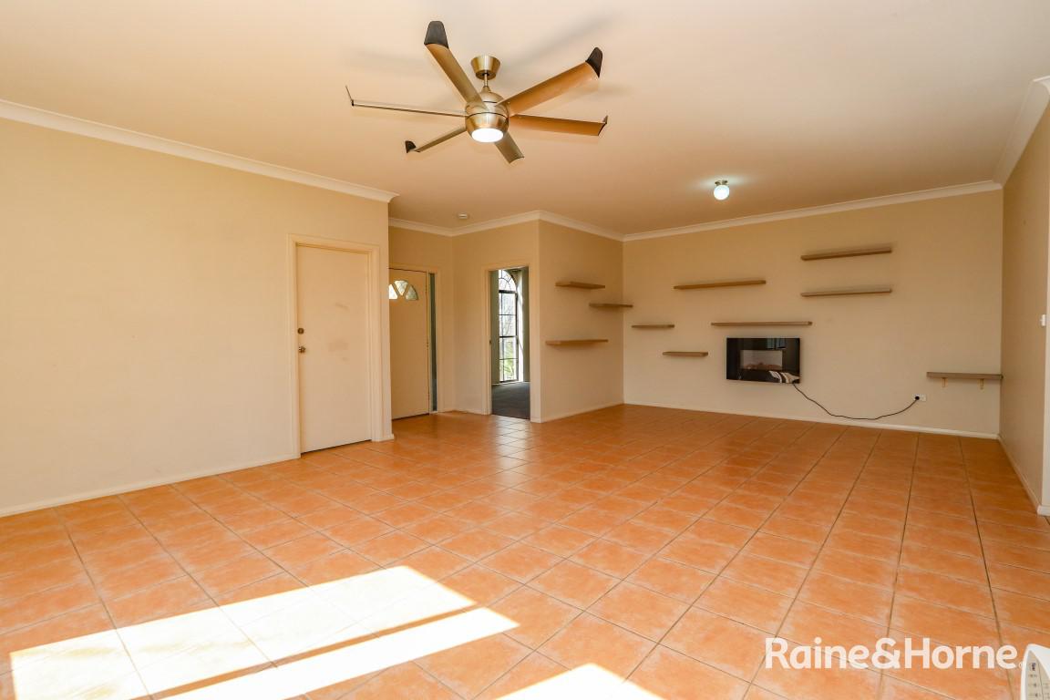 5 HURLEY CL, LLANARTH NSW 2795, 0 Kuwarto, 0 Banyo, House