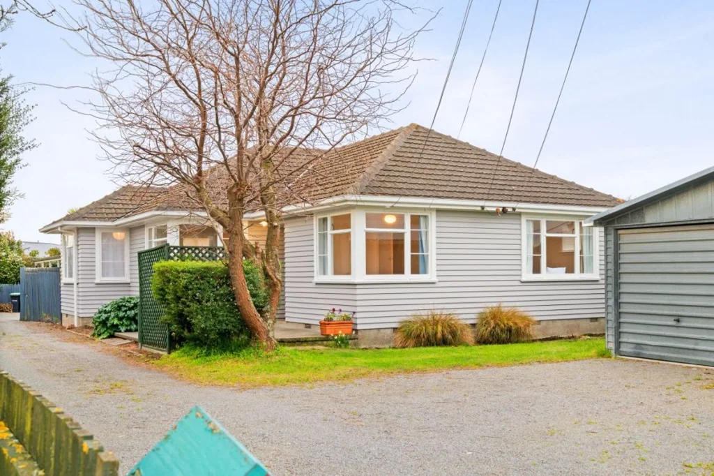 Halswell 3ਬੈੱਡਰੂਮ Charming Family Home Awaits You!
