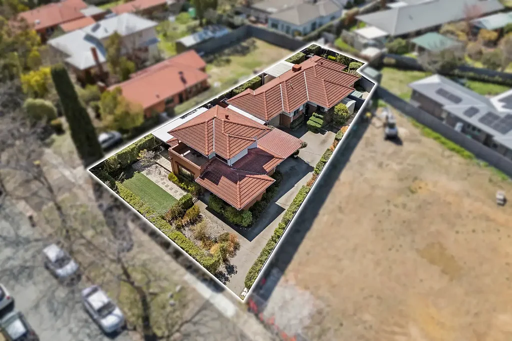 Turner 6कमरा Two Homes, One Block � Rare Dual-Living Opportunity in Turner