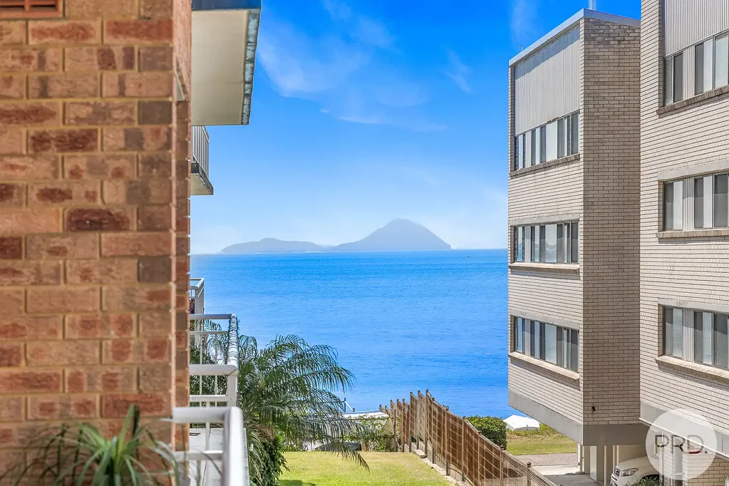 Soldiers Point 2房  Relaxed Coastal Living with Direct Beach Access