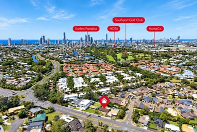Southport 3कमरा LARGE 678m� BLOCK IN CENTRAL & CONVENIENT LOCATION! FANTASTIC ENTRY-LEVEL BUYING