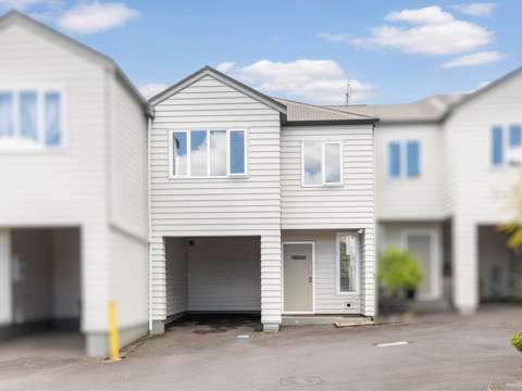 Oteha 3部屋 Affordable 3 Bedroom Townhouse in Central Albany
