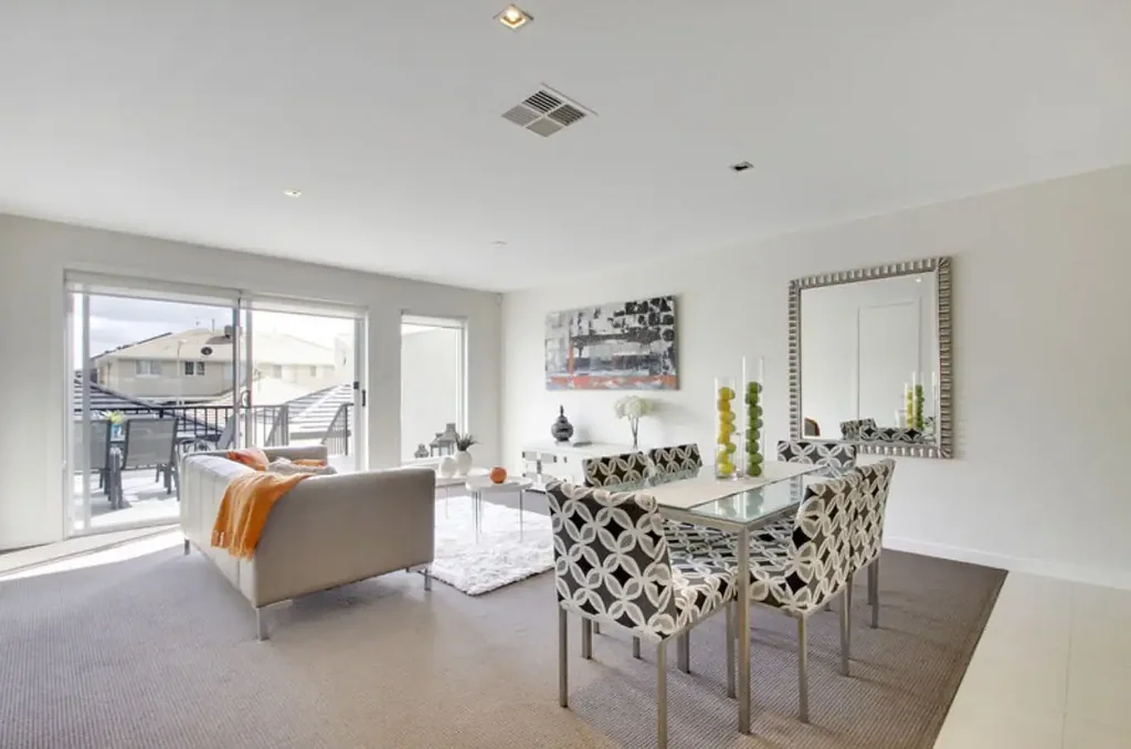 Modern & Spacious Townhouse Close to Gungahlin Town Centre