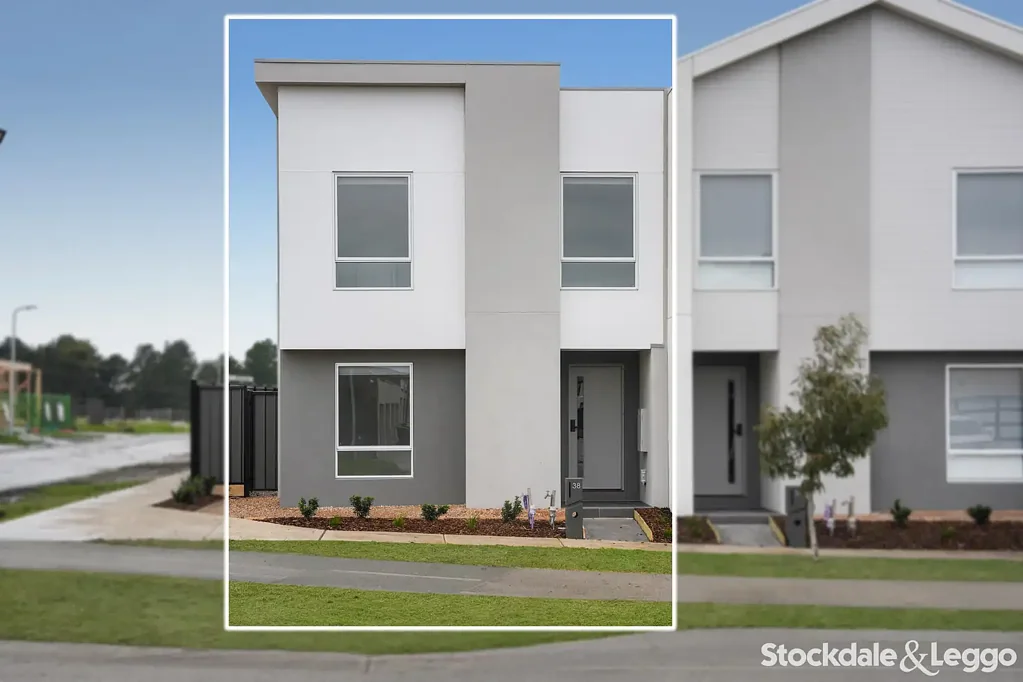 Brand New Town Living in the Heart of Cloverton Estate !